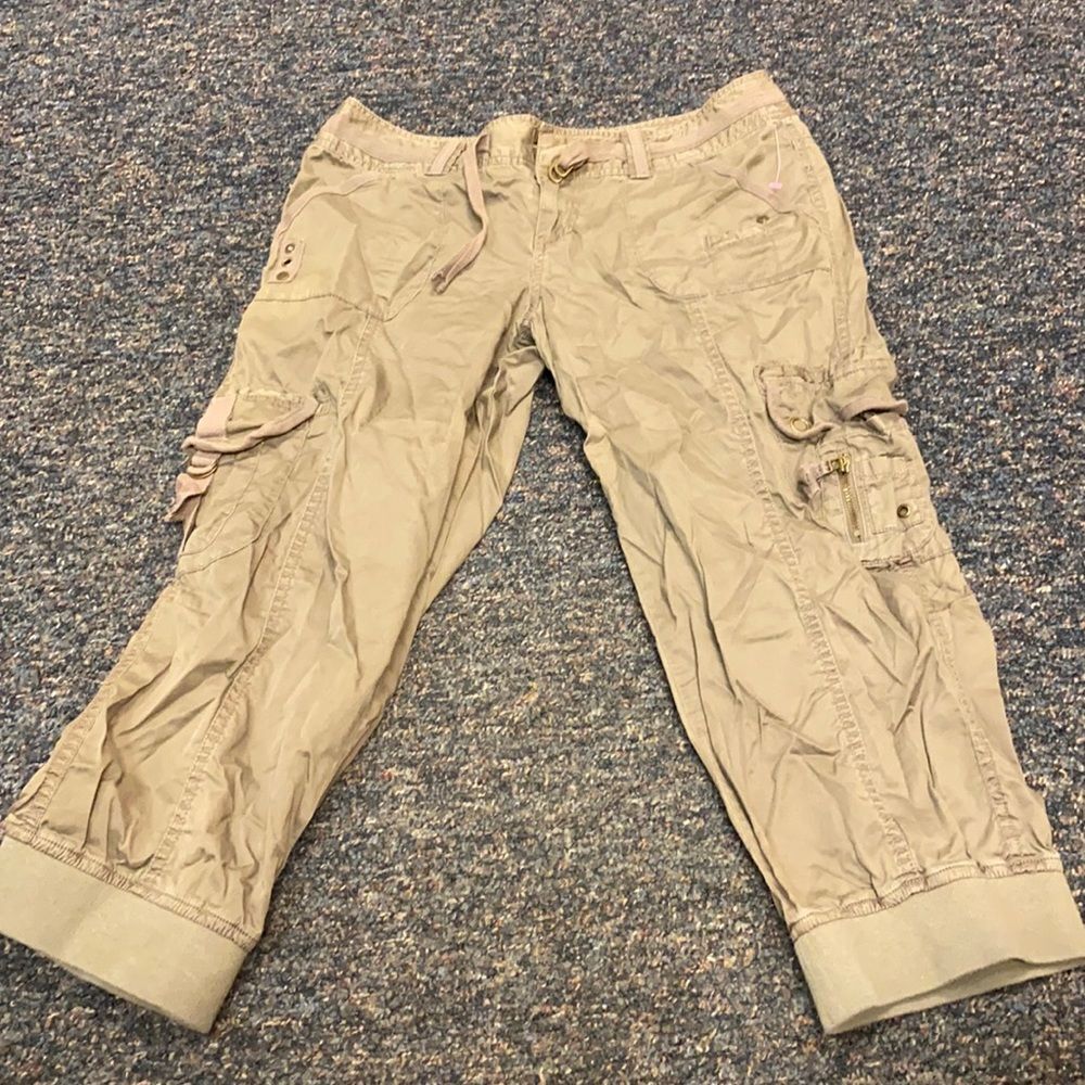 Apt. 9 Cargo Capris sz. 6 petite